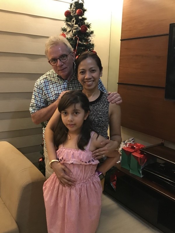 Christmas 2018 Alba, Cher and David in front of Christmas tree