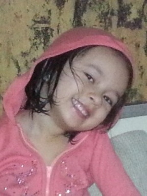 Alba showing happiness