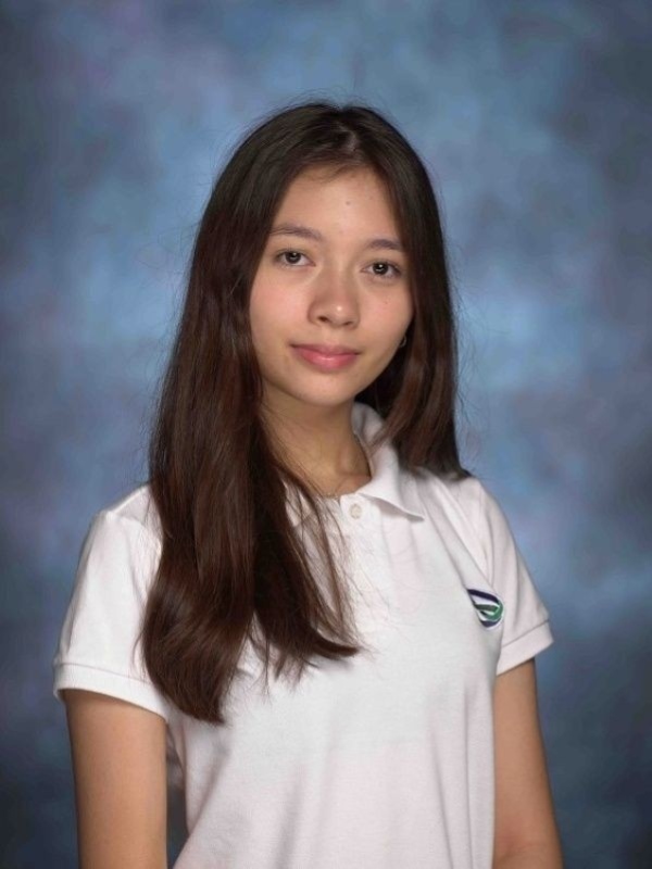 Alba's 10th grade class photo