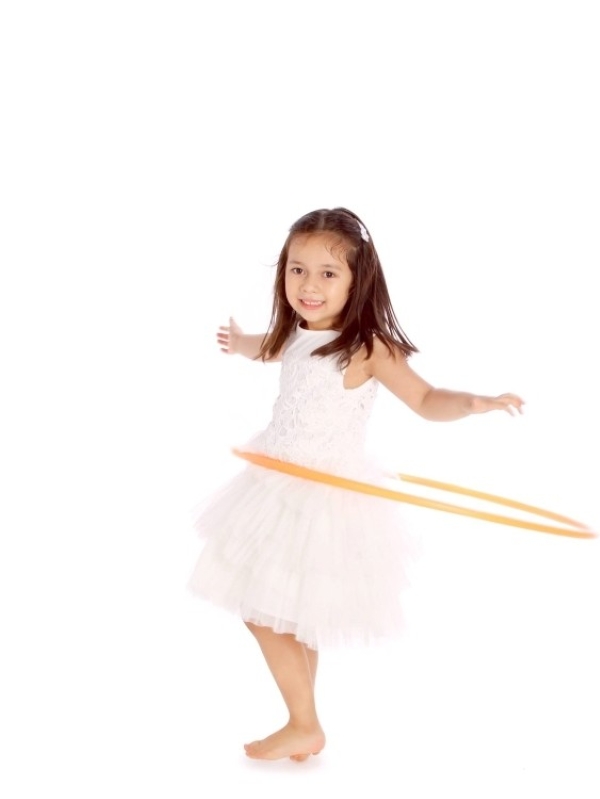 Alba's potrait with hula hoop