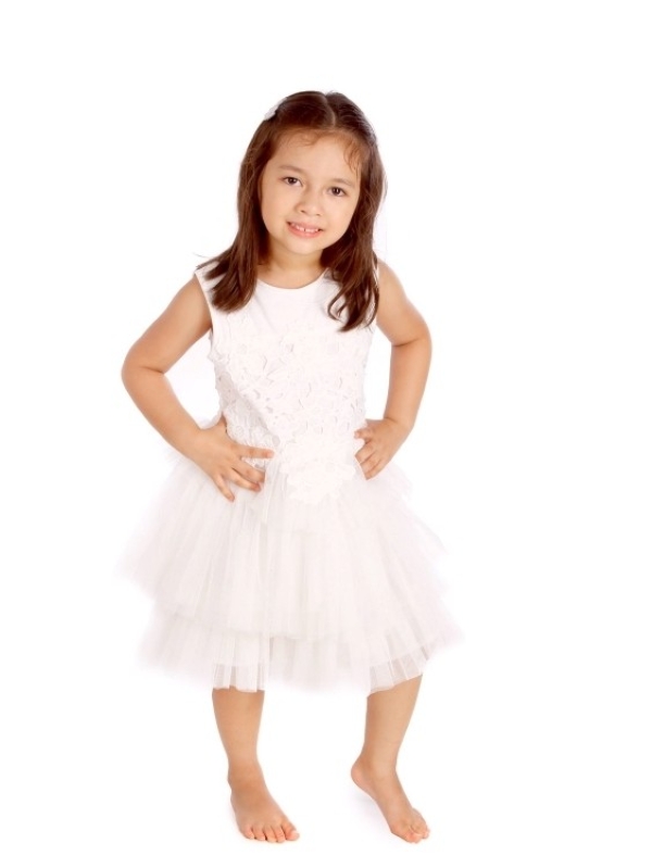 Alba's potrait with hula hoop